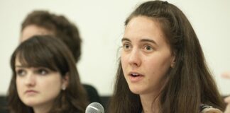 Kto jest wyżej koordynator czy kierownik?