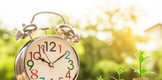 Z jakich trzech etapów złożone jest zarządzanie strategiczne?