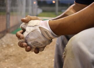 Jak zastąpić słowo działania?